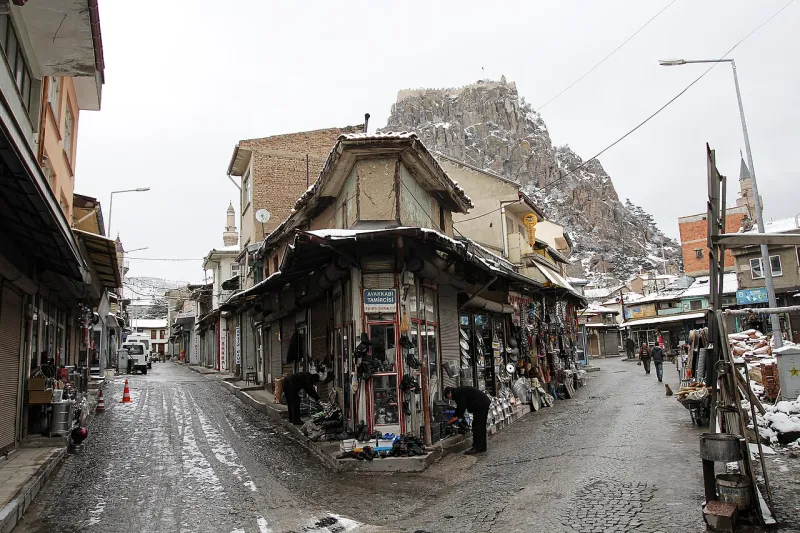 Afyonkarahisar Seyahat Rehberi 2026: Termal Cenneti ve Tarihi Keşfedin