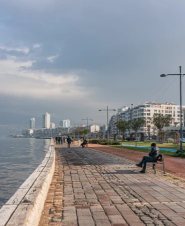 Alsancakta-Gezilecek-Yerler