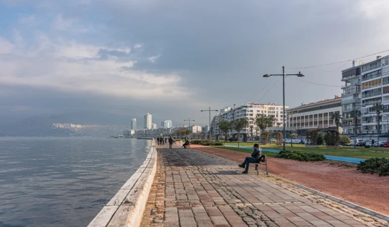 Alsancakta-Gezilecek-Yerler